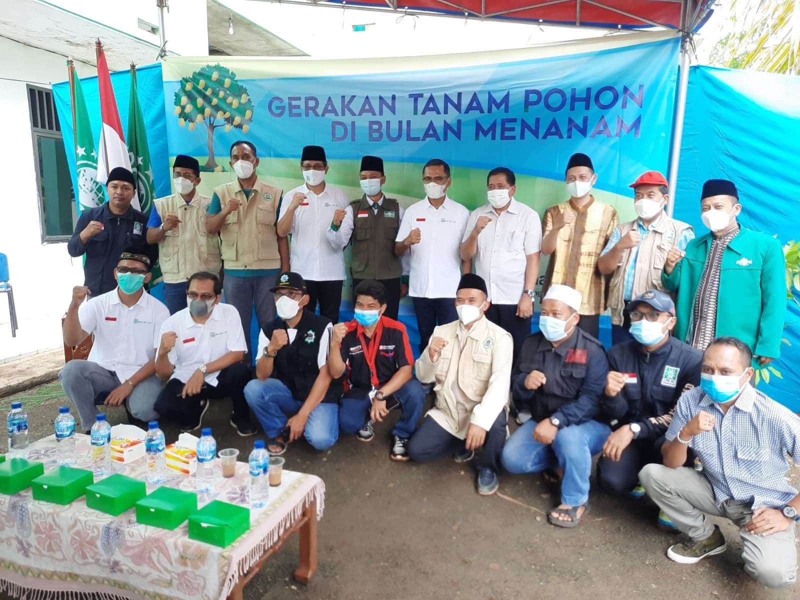 YMSML Ajak Menanam Pohon, Melestarikan Lingkungan, Meraih Pahala