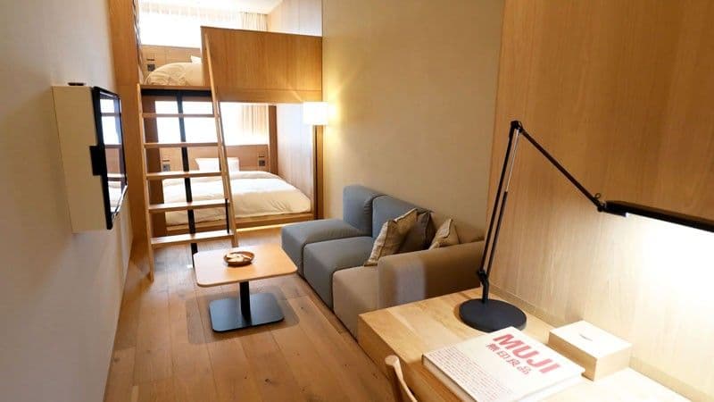 fleekhauz-gallery-1.jpg