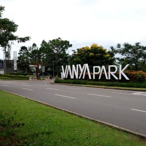 vanya-park-thumb.jpg